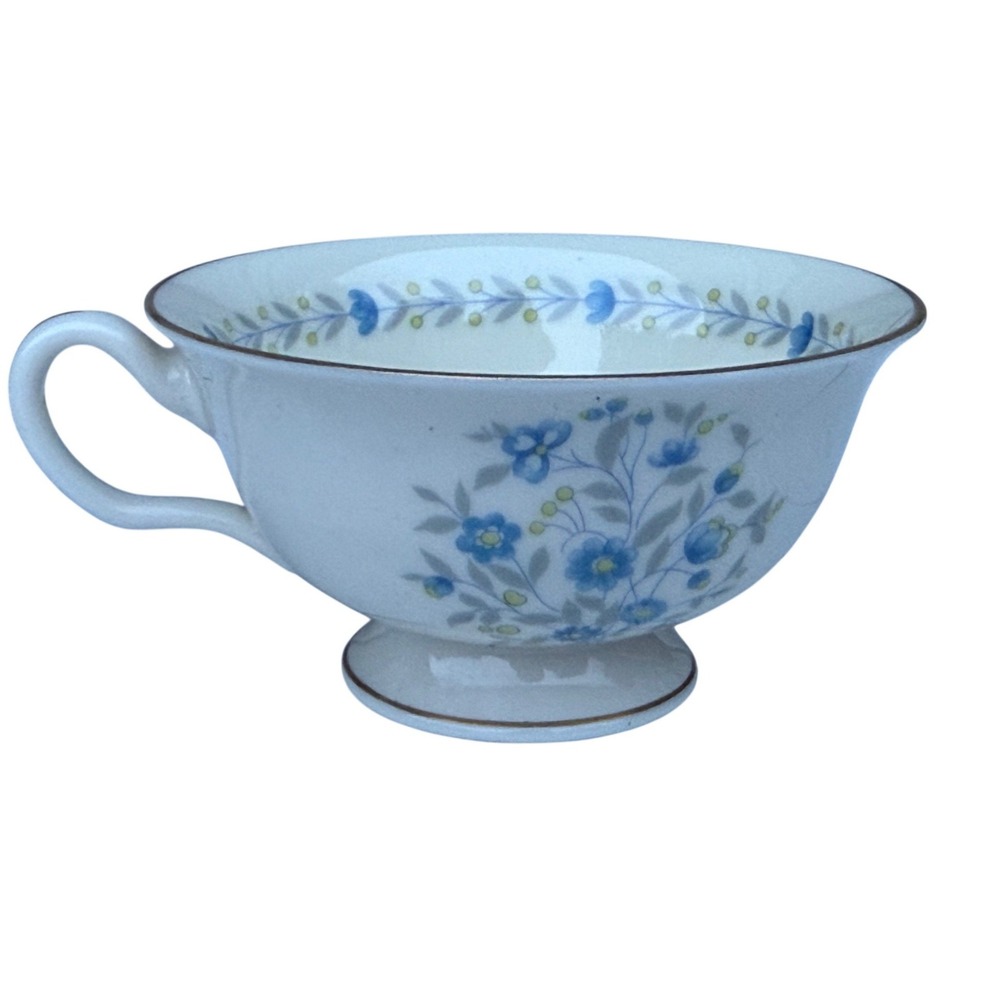 Castleton China Devon Blue Hill Footed Teacups Set of 4 Floral Gold Trim vintage
